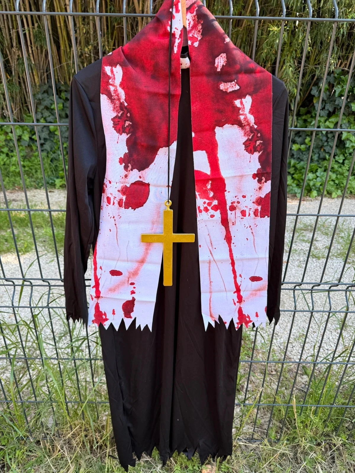 Used once zombie priest Halloween costume size small – photo 4